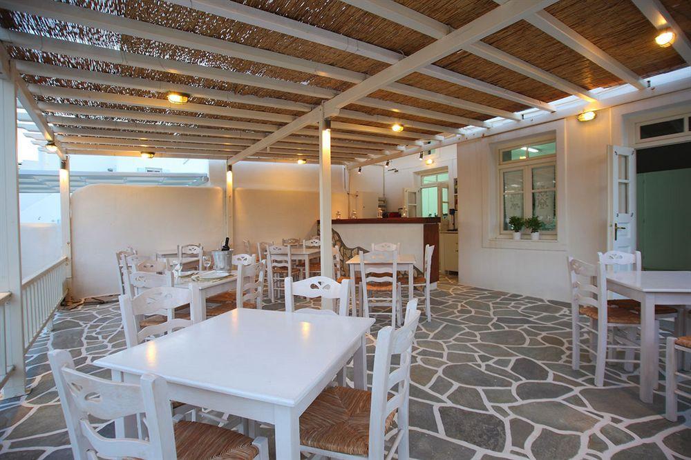 Paros Inn Logaras Buitenkant foto