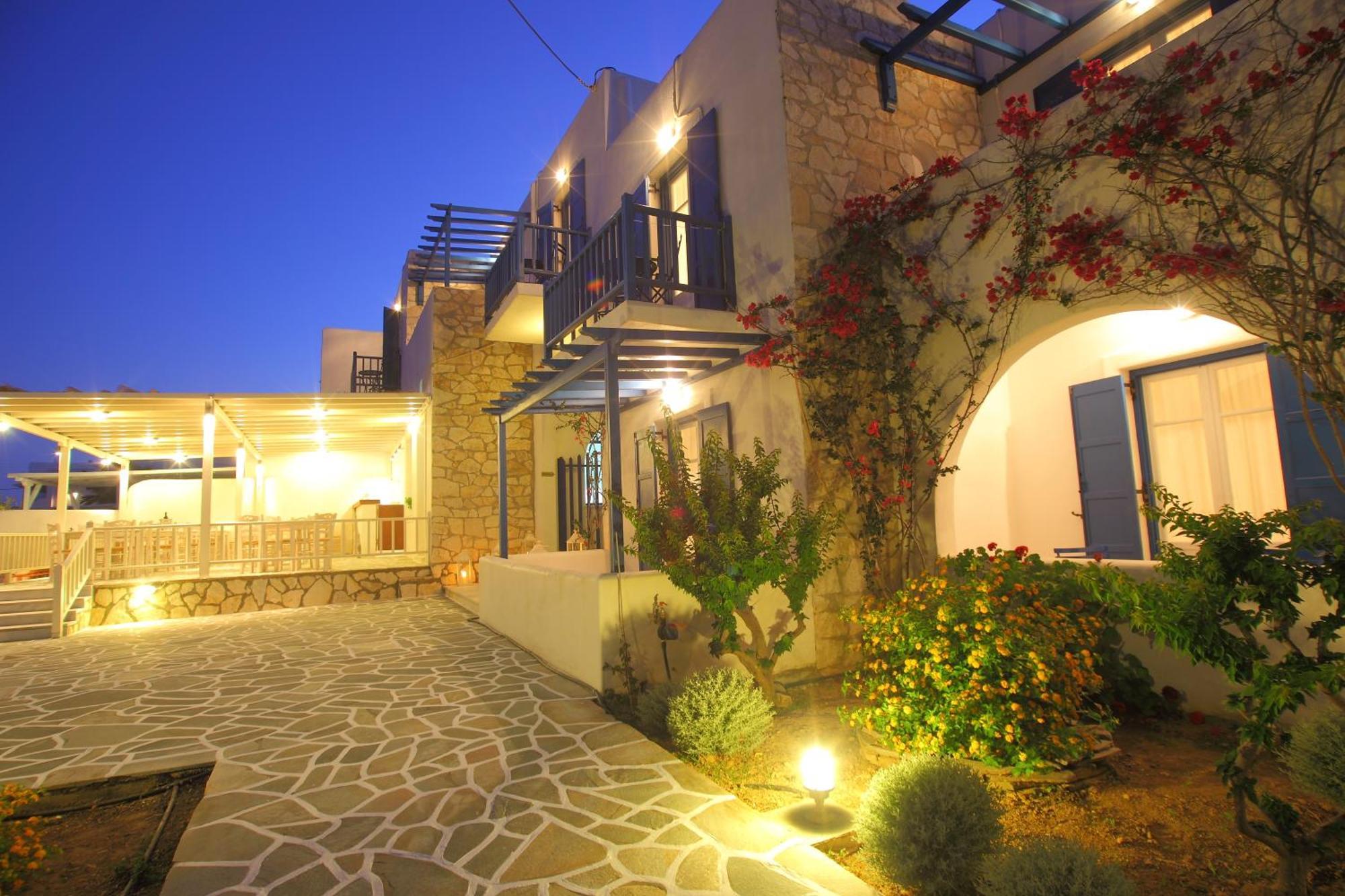 Paros Inn Logaras Buitenkant foto