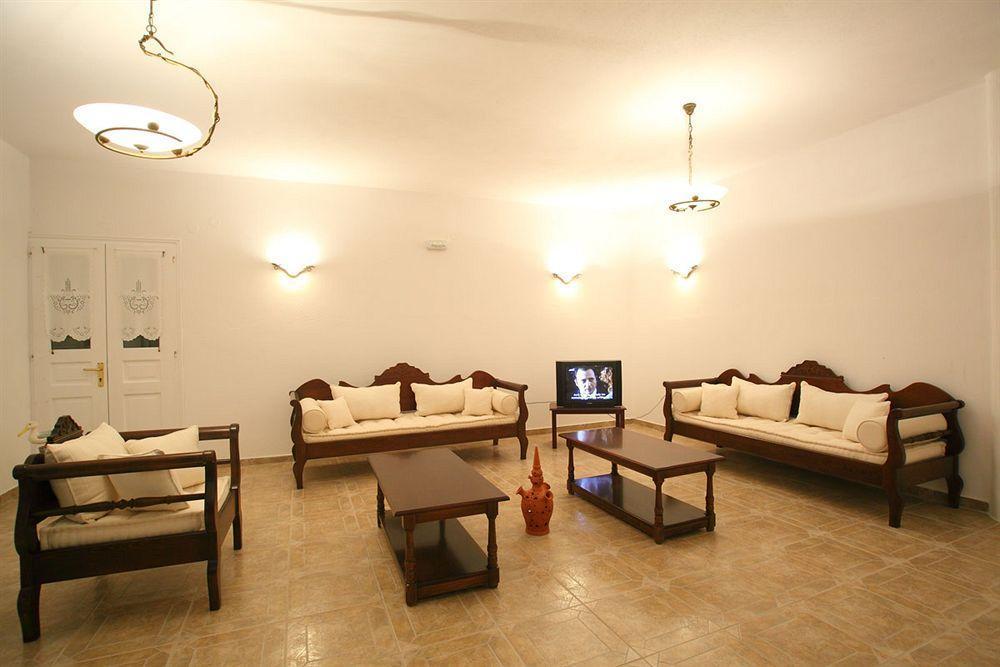 Paros Inn Logaras Buitenkant foto