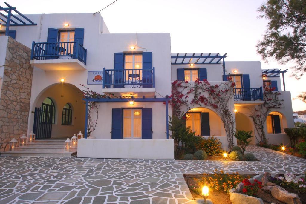 Paros Inn Logaras Buitenkant foto
